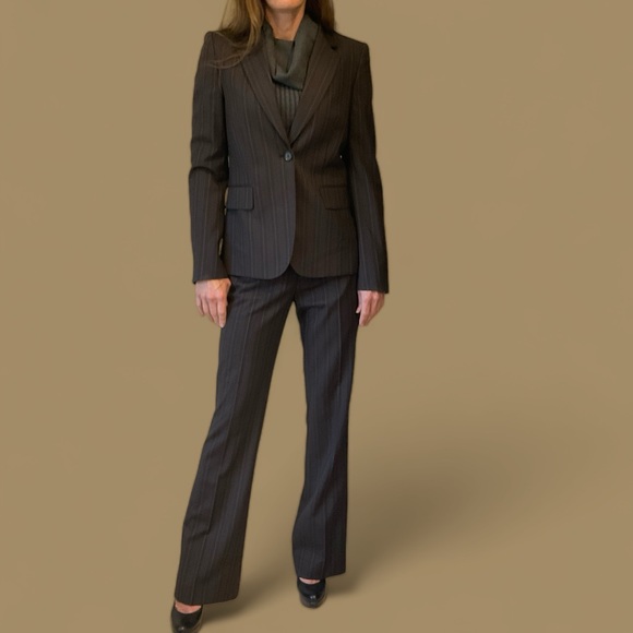 Gucci Pants - GUCCI Women’s Classic Tailored Brown PinStrip 2 PC Pant Suit 40 / 4, Small